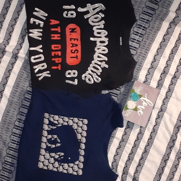 2 men's tshirts size large